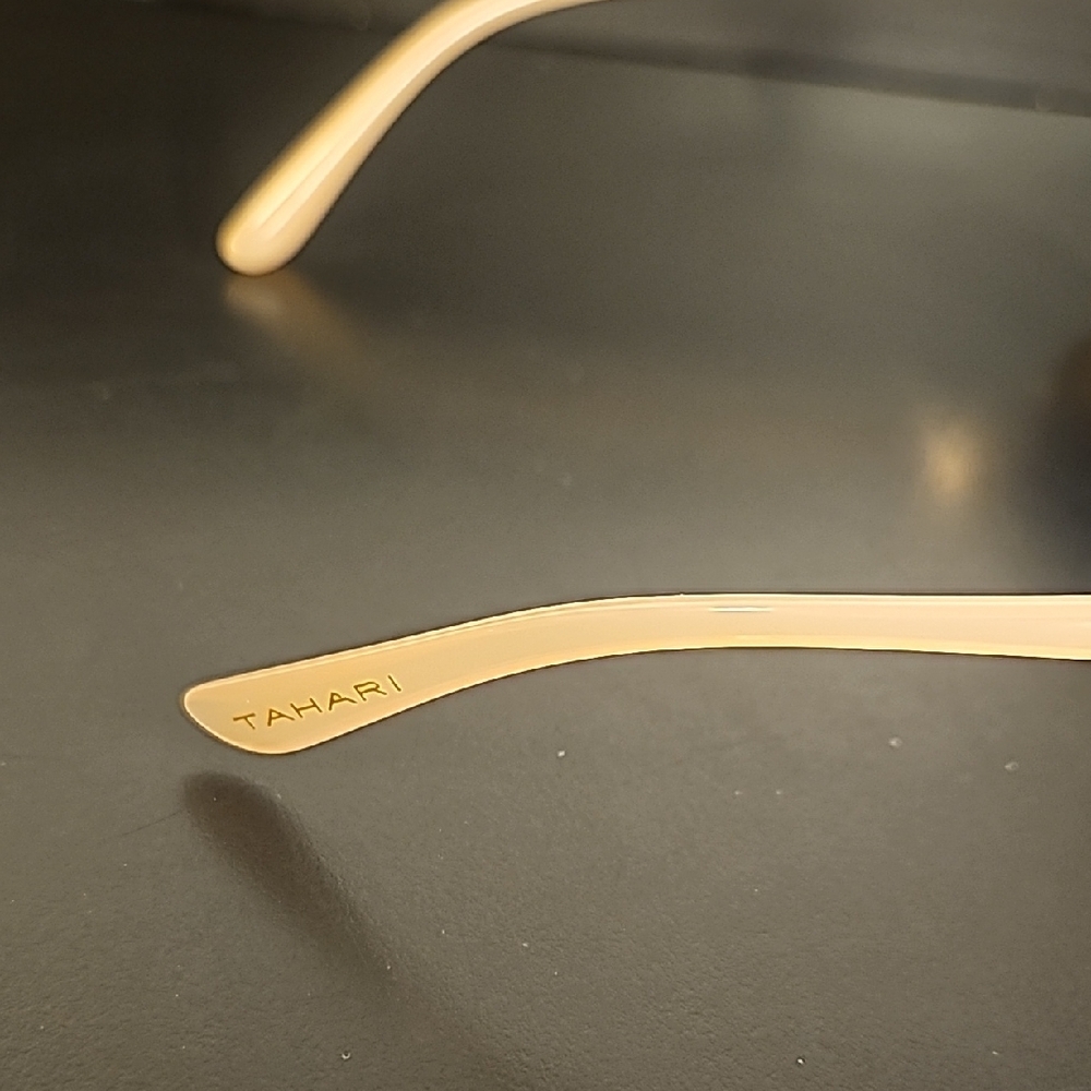 Tahari Biege and Black Sunglasses - Picture 4 of 6